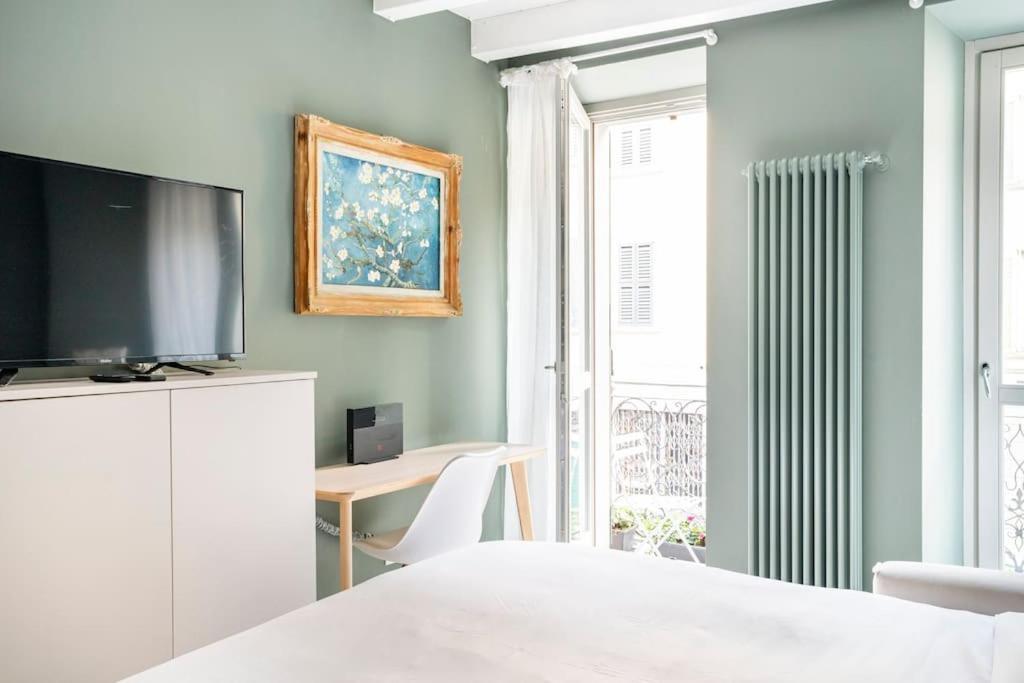 Bergamo Center Suite Mia - Modern & Green + Wifi מראה חיצוני תמונה